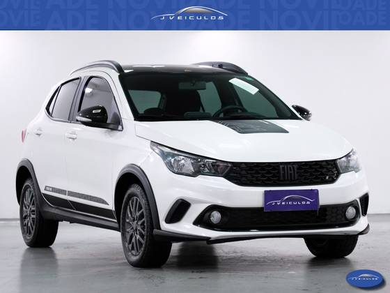 FIAT ARGO 1.8 E.TORQ FLEX TREKKING AT6 FIAT ARGO 1.8 E.TORQ FLEX TREKKING AT6